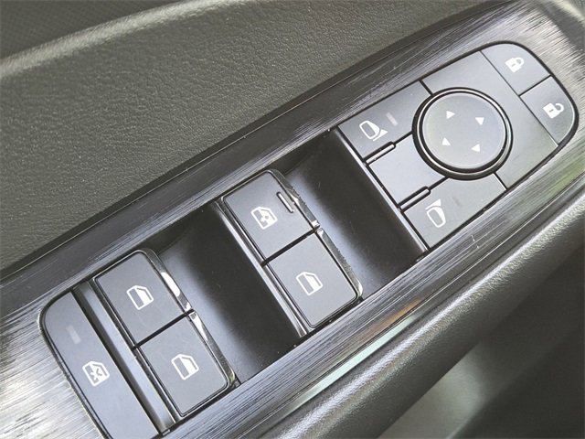 Used 2024 Nissan Rogue S image 17