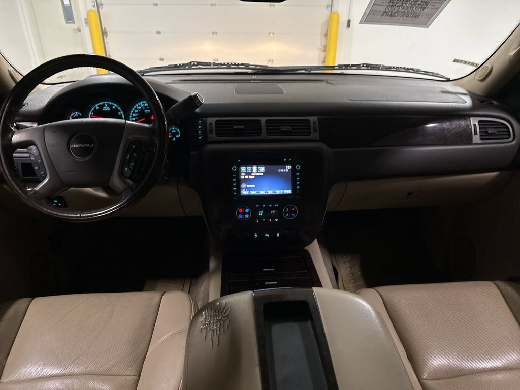 Used 2012 GMC Yukon XL Denali AWD/4WD image 10