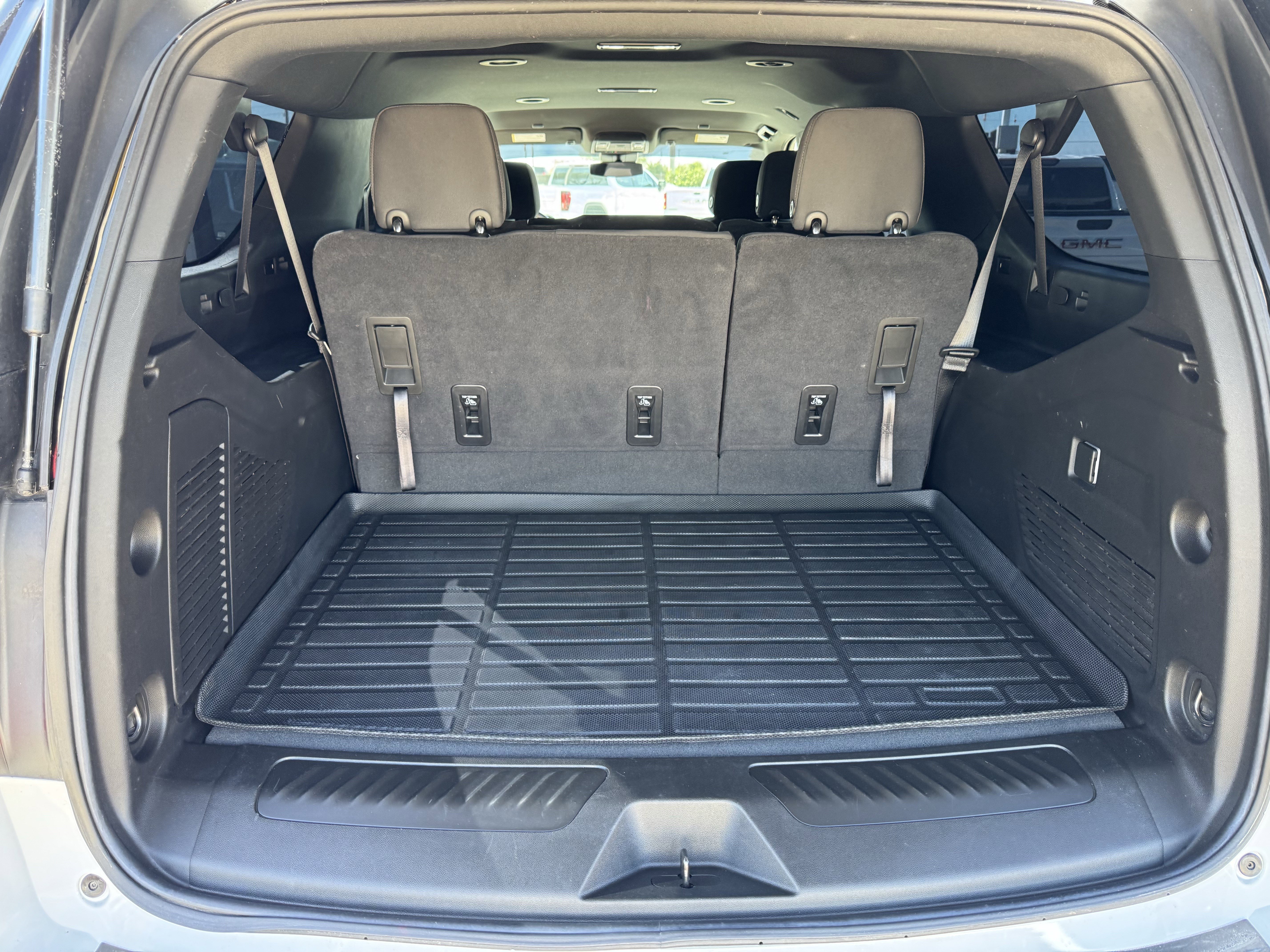 Used 2024 GMC Yukon XL SLE w/ Gmc Pro Safety Plus Package image 30