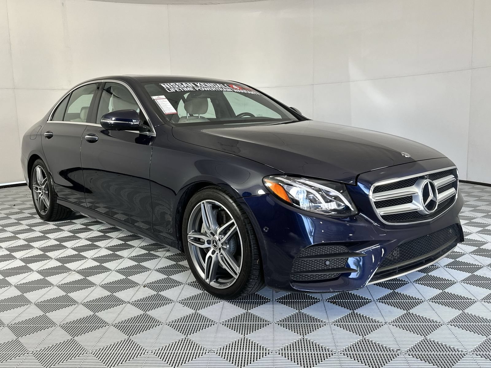 Used 2020 Mercedes-Benz E 350 Sedan image 2