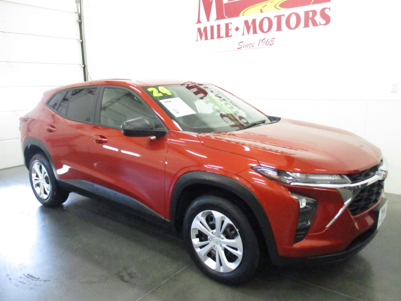 Used 2024 Chevrolet Trax LS image 1