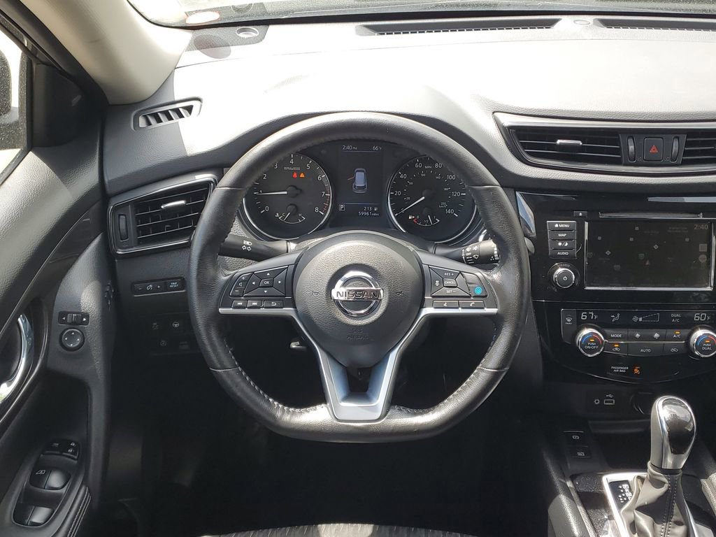 Used 2019 Nissan Rogue SV w/ Premium Package AWD/4WD image 25