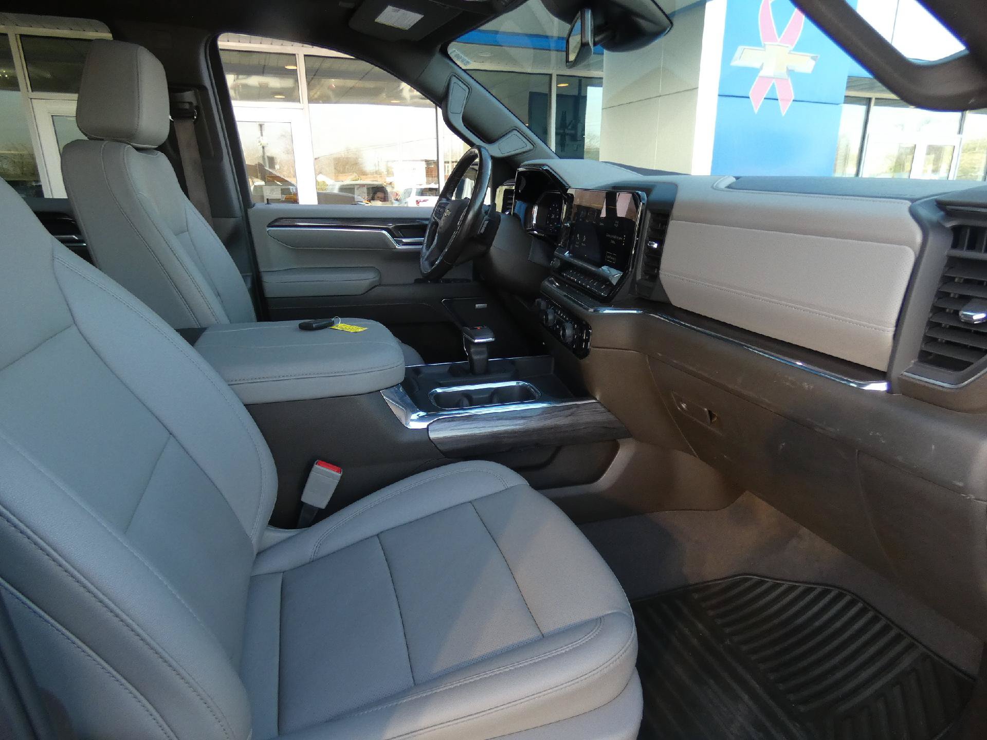 Certified 2023 Chevrolet Silverado 1500 LTZ w/ LTZ Premium Package AWD/4WD image 18