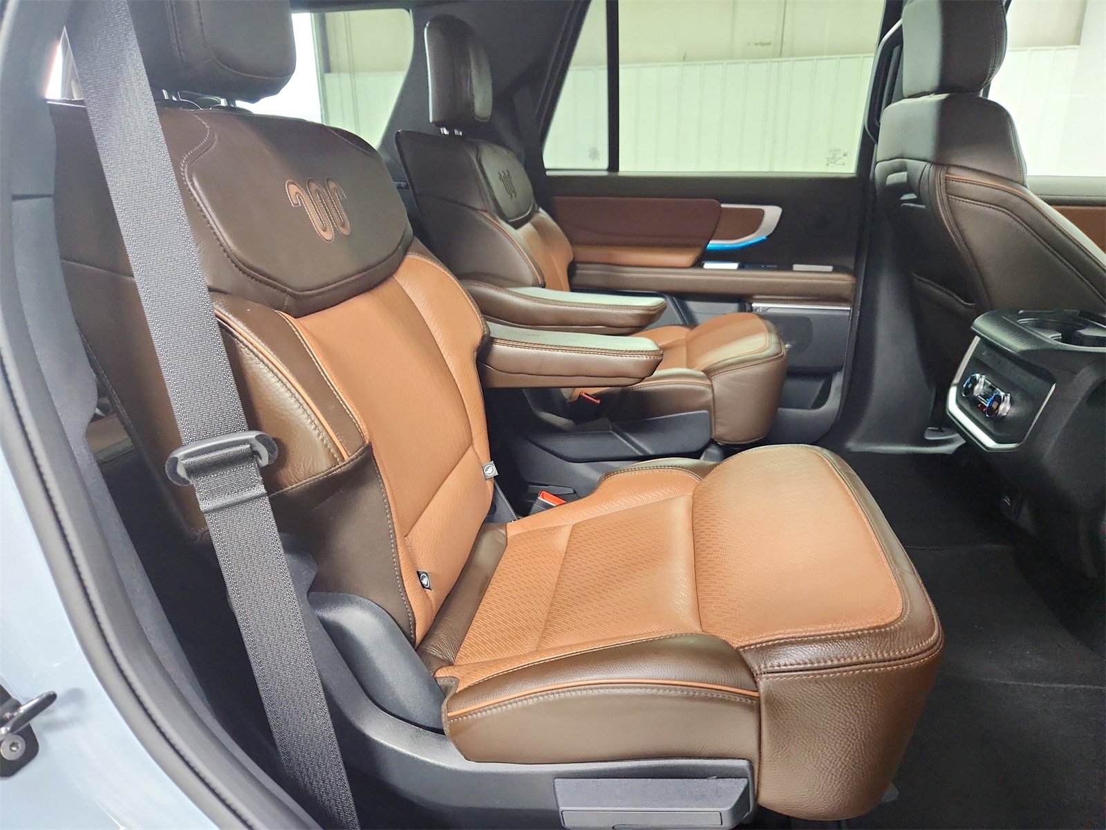 New 2025 Ford Expedition King Ranch image 42