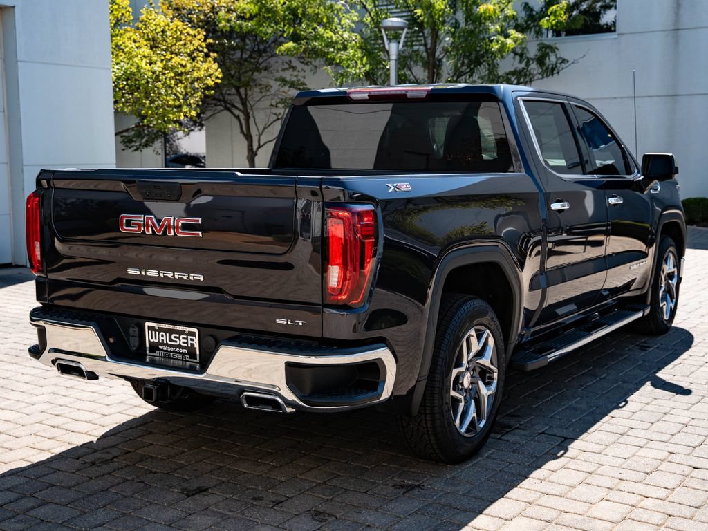 Used 2023 GMC Sierra 1500 SLT w/ SLT Premium Package AWD/4WD image 10