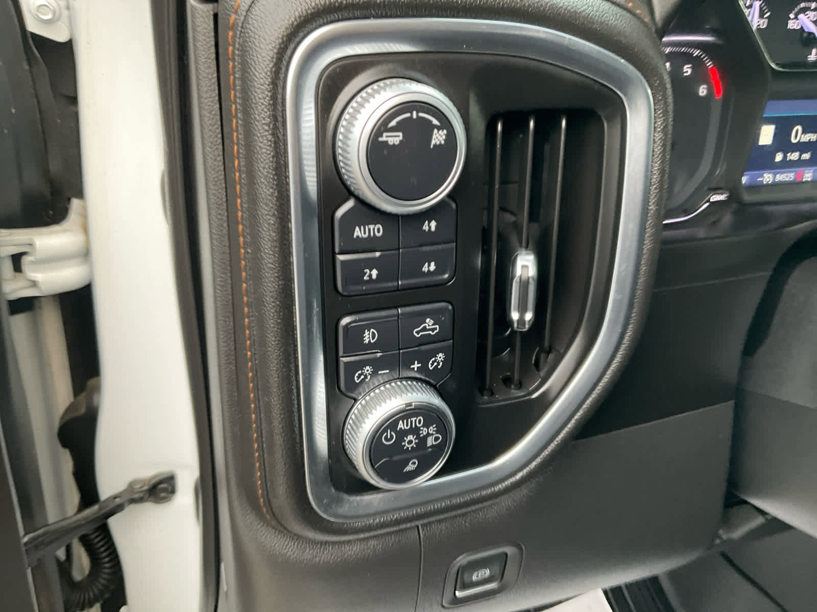 Used 2019 GMC Sierra 1500 AT4 w/ AT4 Premium Package image 20