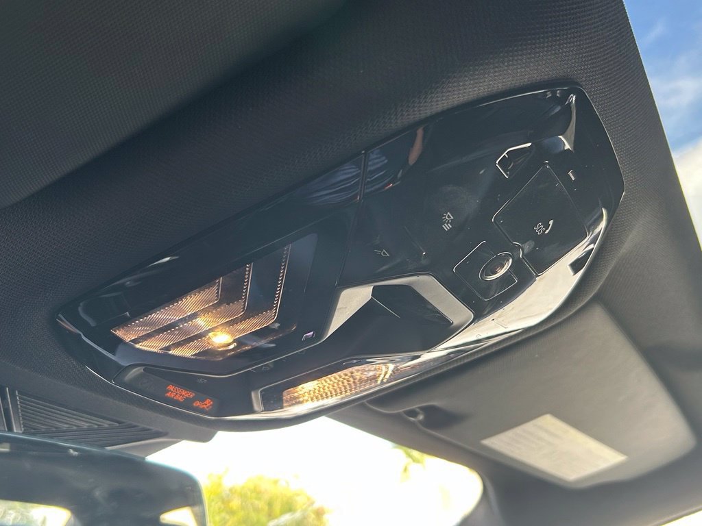 Used 2025 BMW 530i RWD image 24