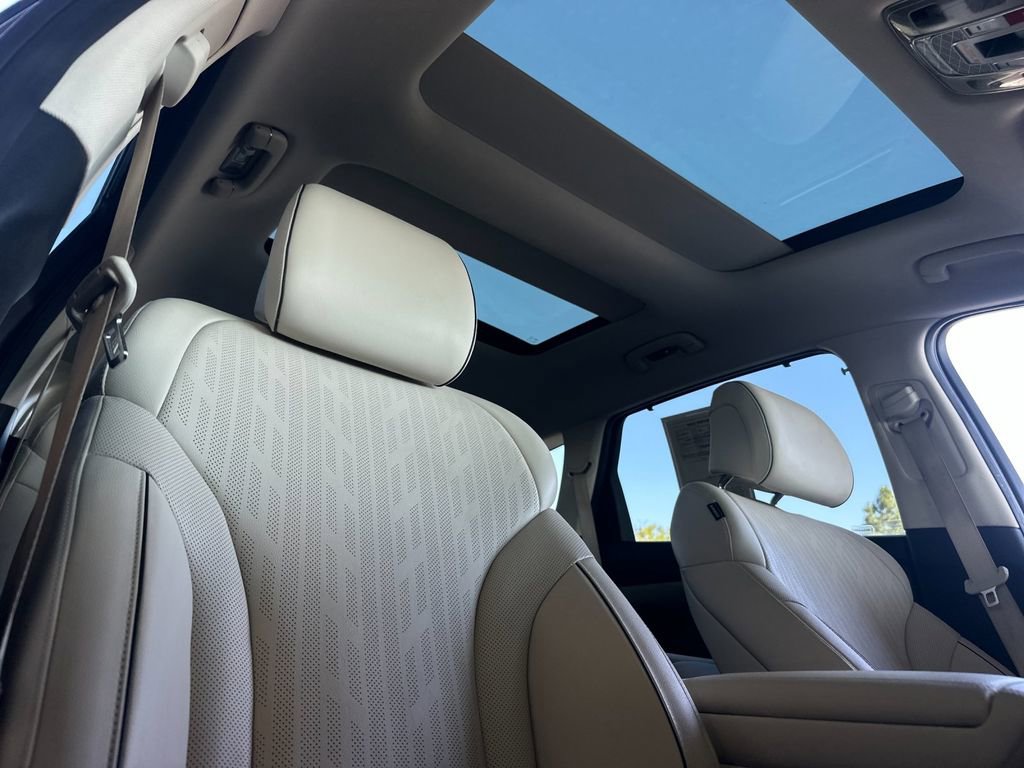 Used 2023 Genesis GV80 2.5T w/ Advanced Package image 17