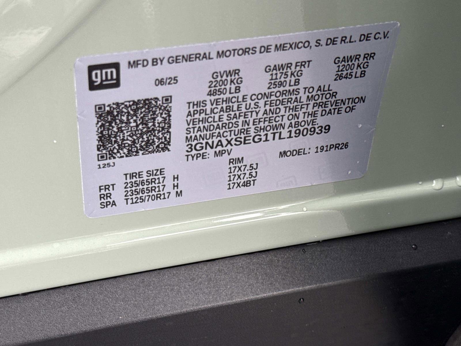 Used 2026 Chevrolet Equinox ACTIV w/ Convenience Package III image 30