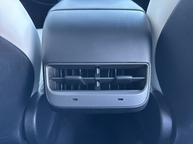Used 2023 Tesla Model Y Long Range image 17