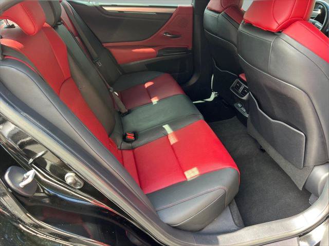 Certified 2024 Lexus ES 350 F Sport w/ Accessory Package (Z2) FWD image 5