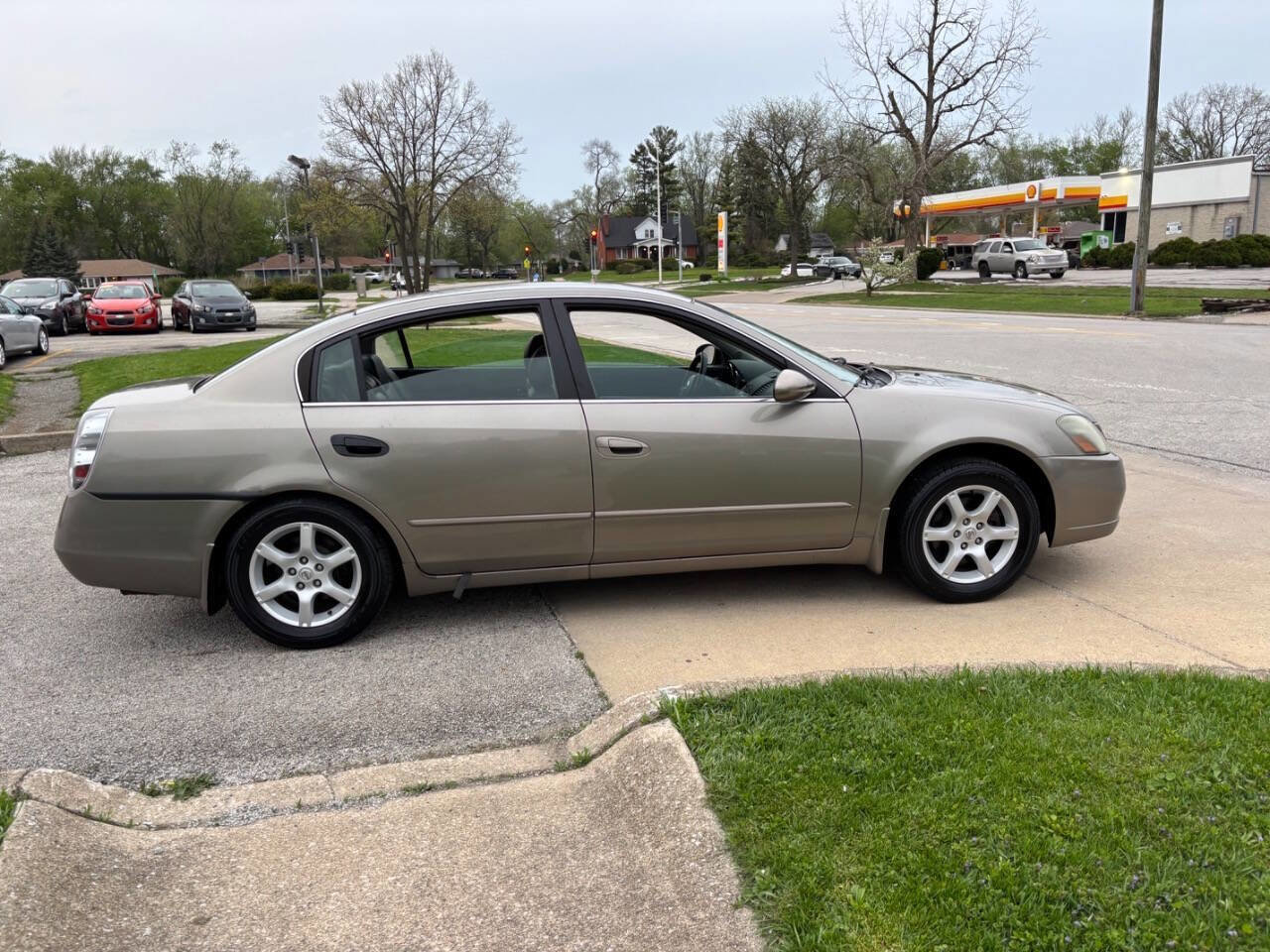 Used 2005 Nissan Altima 2.5 S w/ (F01) Convenience Pkg image 5