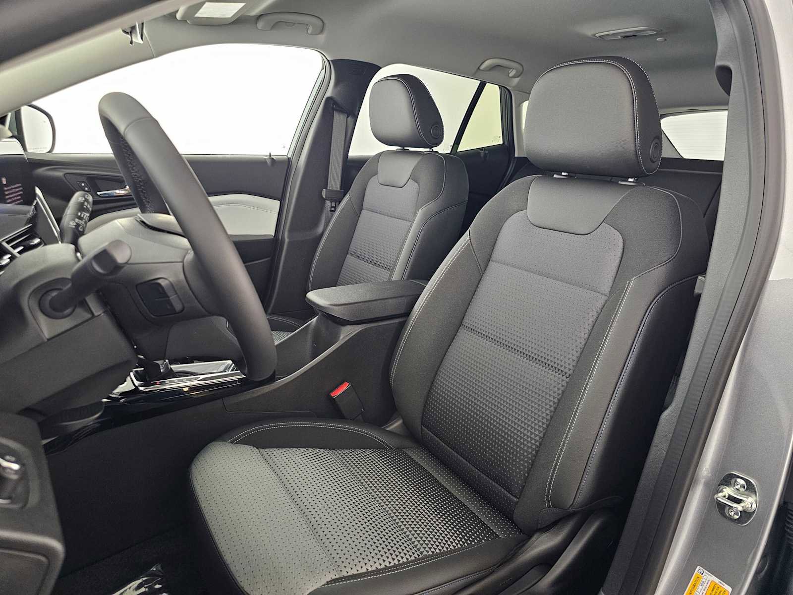 New 2026 Chevrolet Trax LT w/ Driver Confidence Package image 21