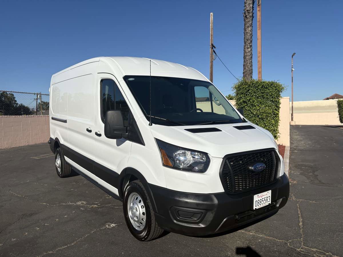 Used 2024 Ford Transit 250 148 Medium Roof Extended AWD image 37