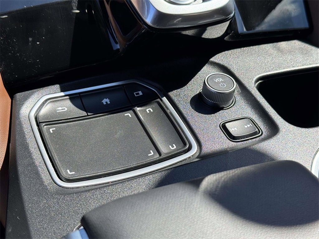 Certified 2024 Acura MDX SH-AWD w/ Technology Package image 28