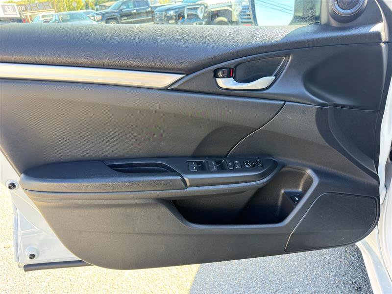Used 2020 Honda Civic Sport image 11