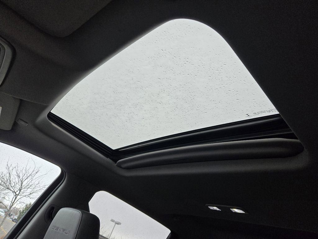 Used 2022 GMC Sierra 2500 Denali w/ Denali Ultimate Package AWD/4WD image 7