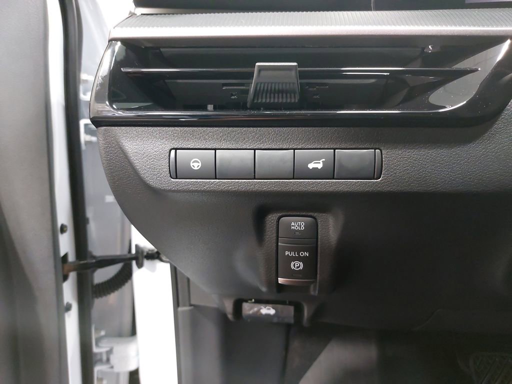 New 2025 Nissan Murano SV image 26