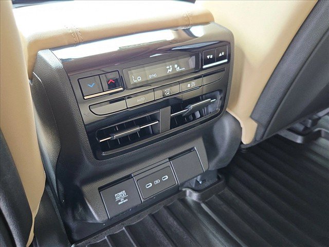 Certified 2026 Acura MDX w/ Technology Package FWD image 18