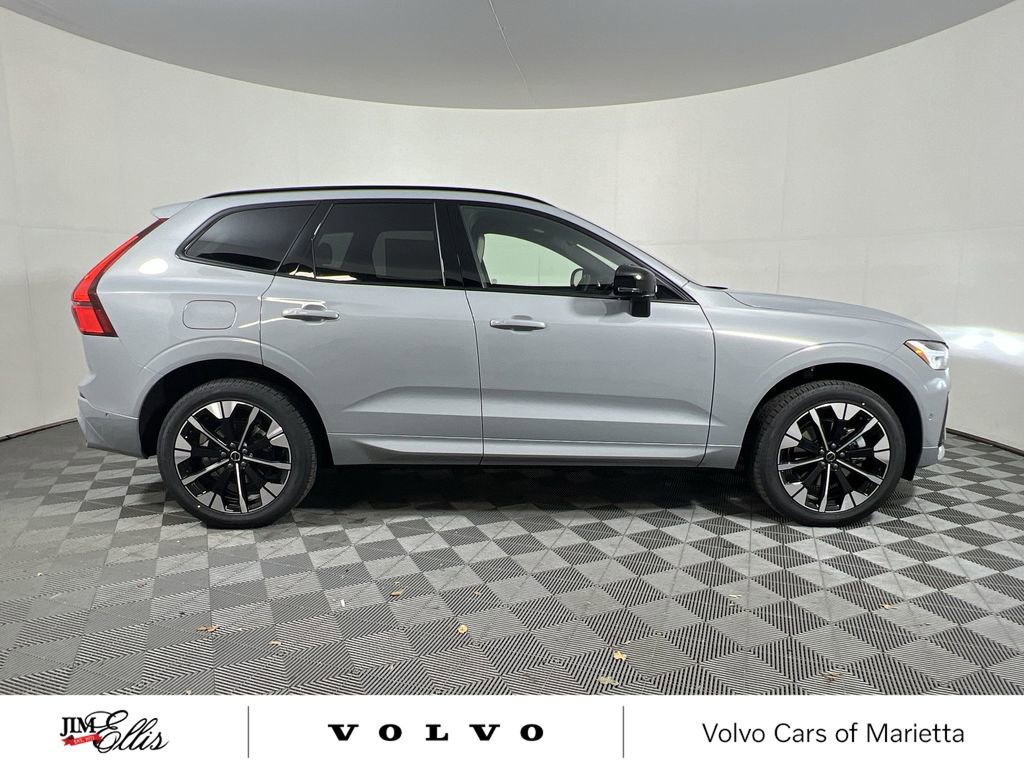 New 2026 Volvo XC60 B5 Plus w/ Protection Package Premier image 9