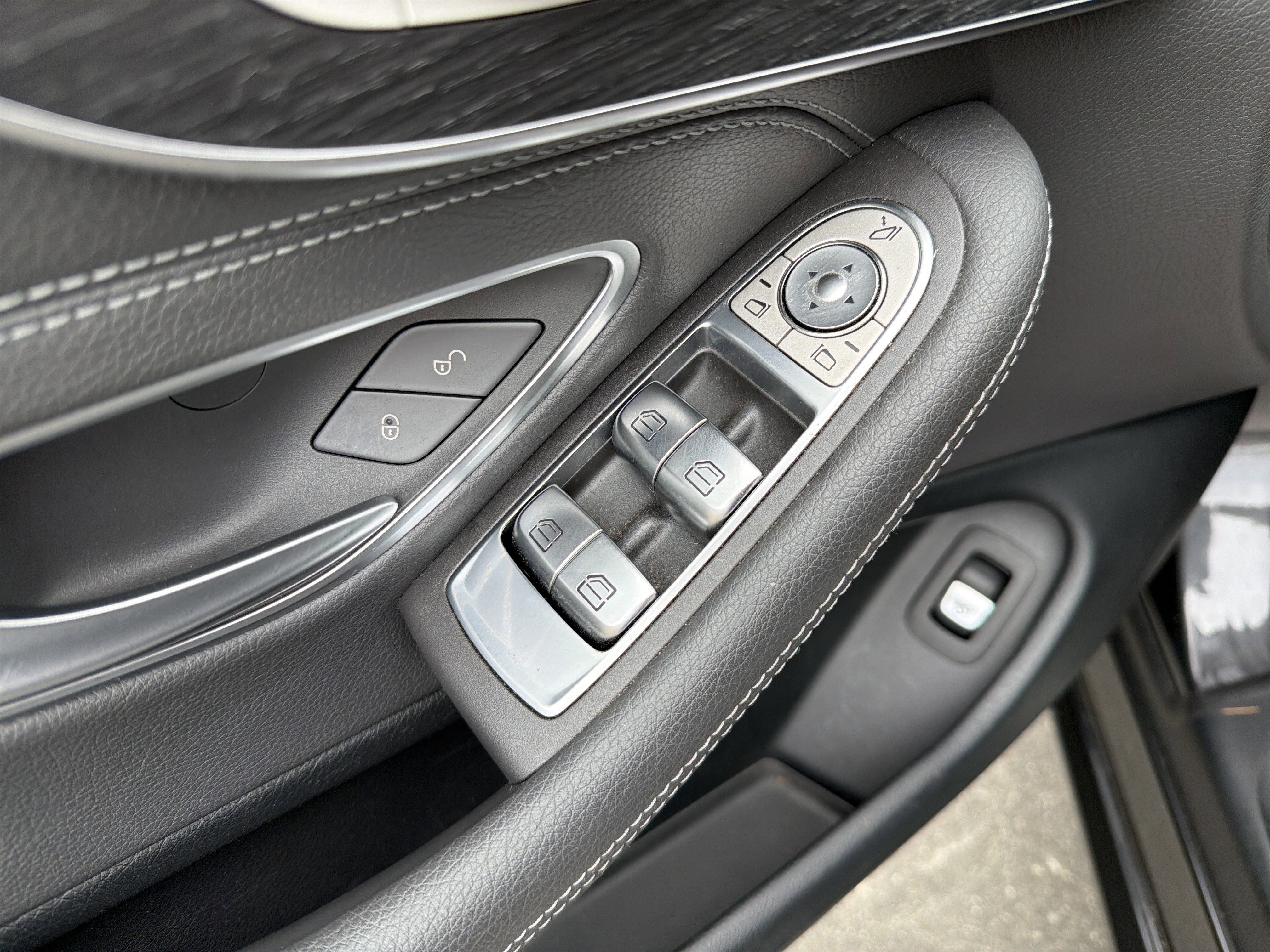 Used 2020 Mercedes-Benz C 300 Cabriolet image 15