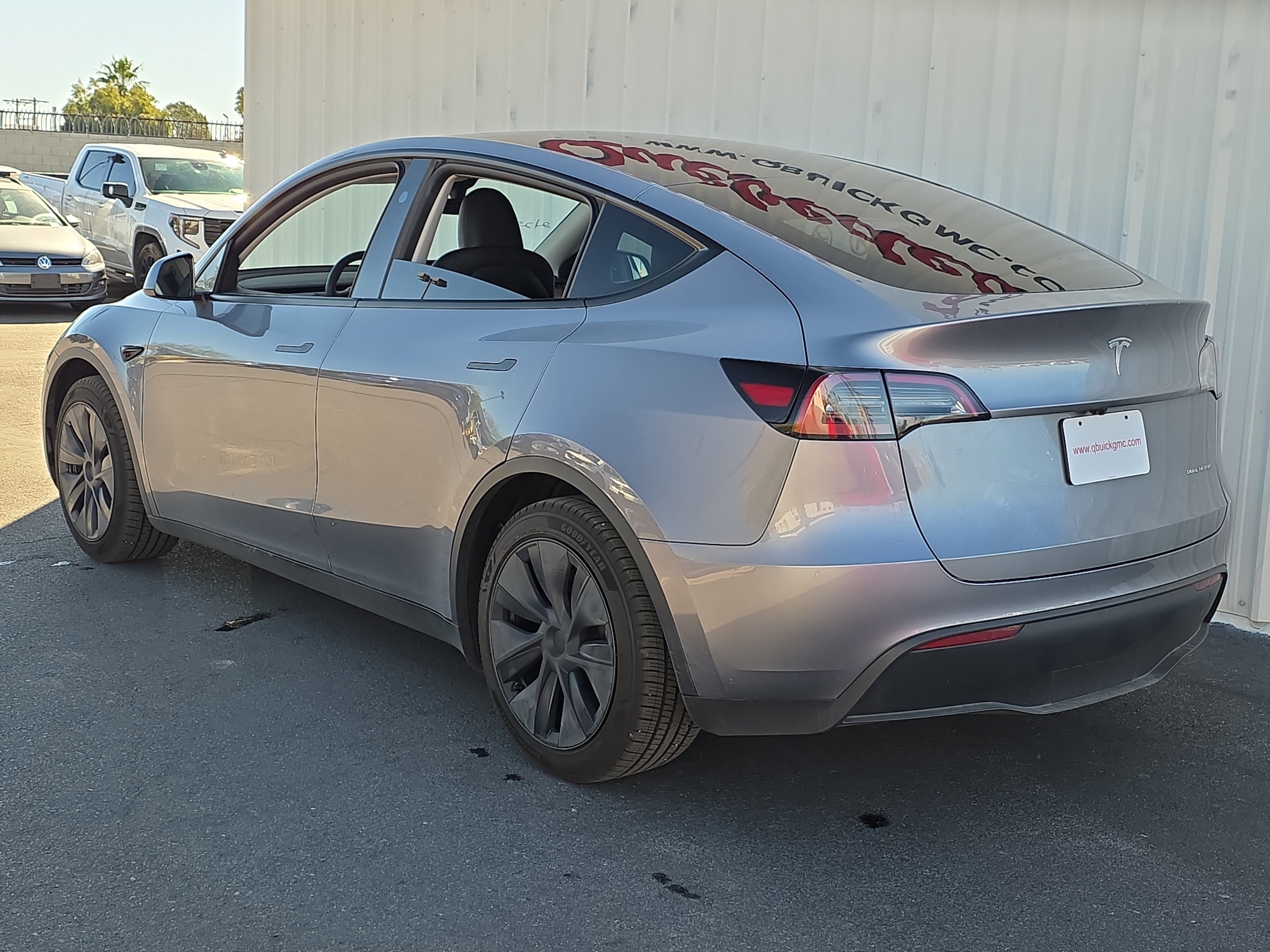 Used 2025 Tesla Model Y Long Range image 5