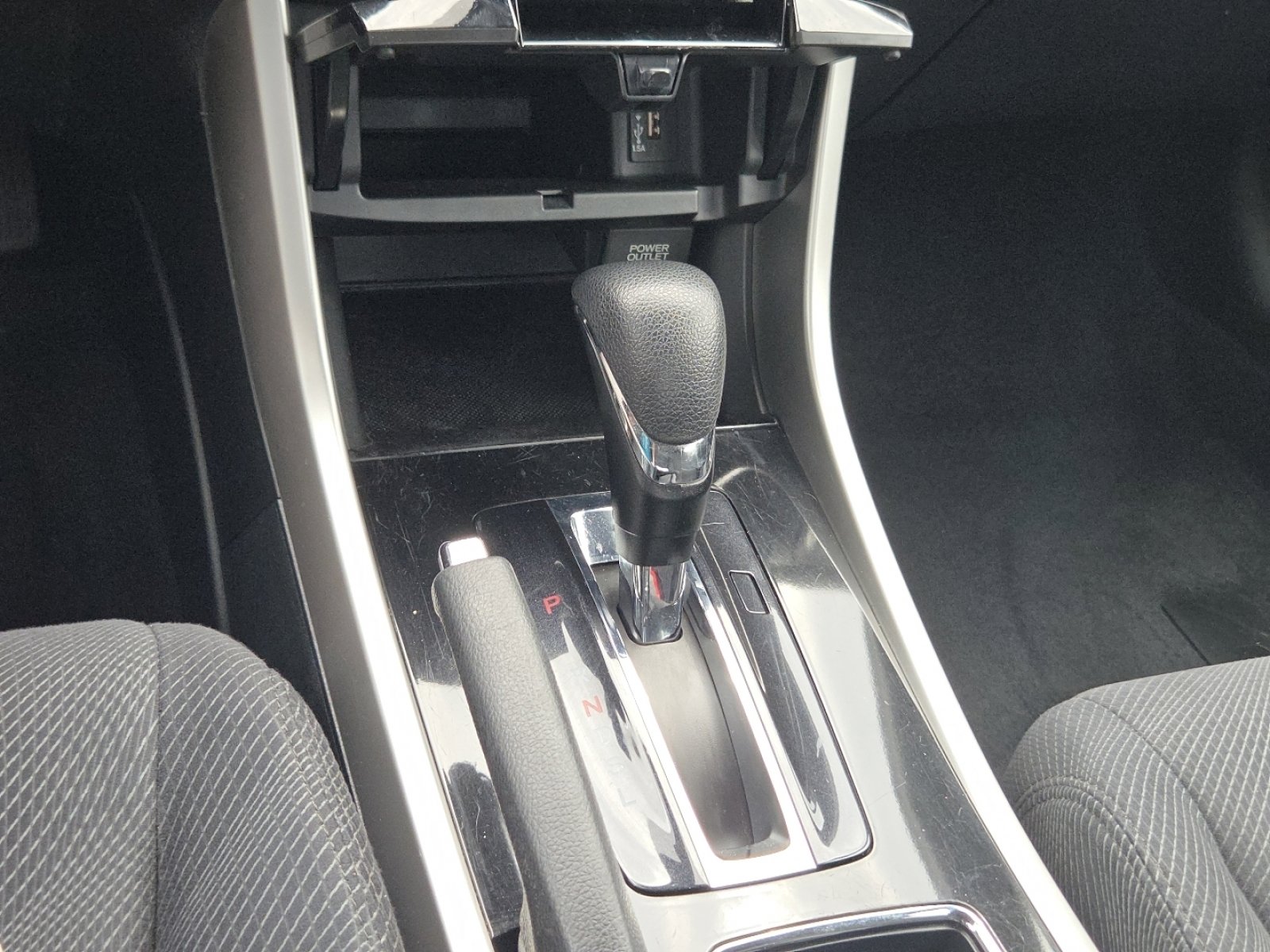 Used 2016 Honda Accord EX image 30