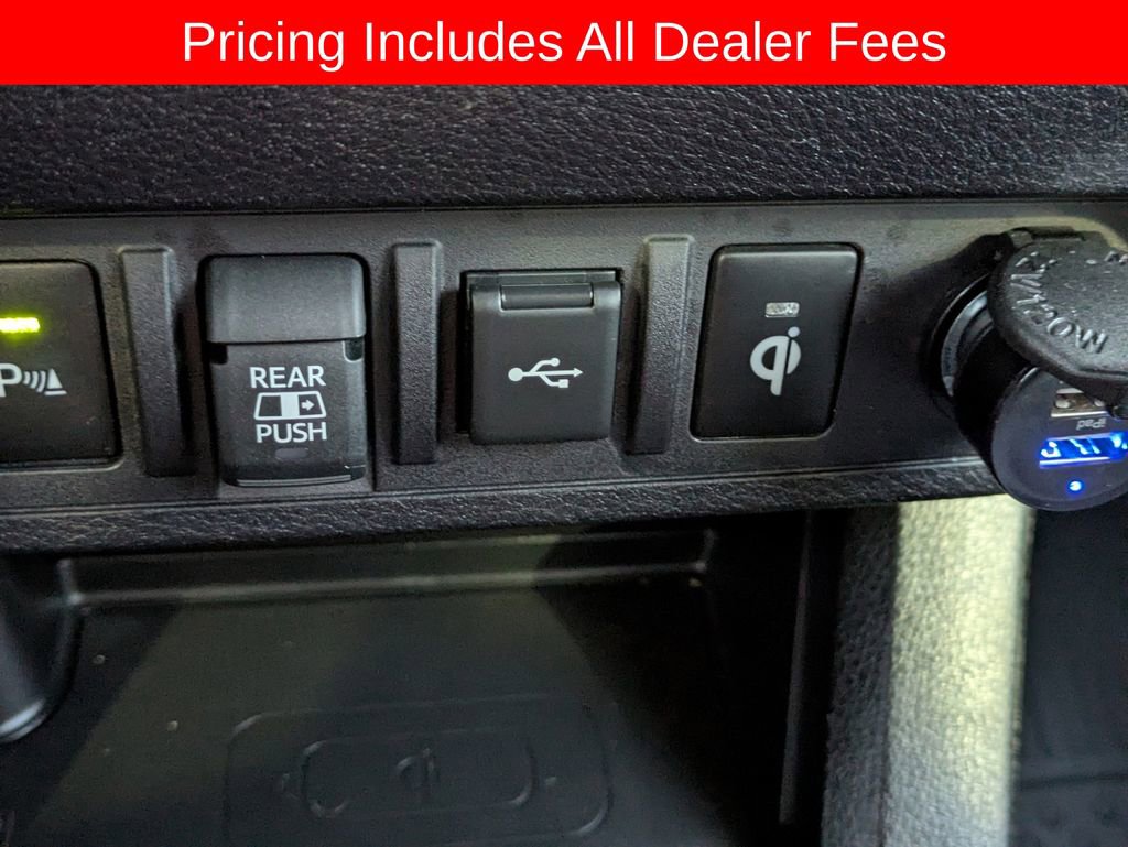 Used 2022 Toyota Tacoma TRD Sport w/ Technology Package RWD image 24
