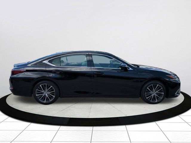 Certified 2023 Lexus ES 350 w/ Premium Package image 3