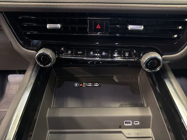 Used 2025 Chevrolet Tahoe High Country image 24