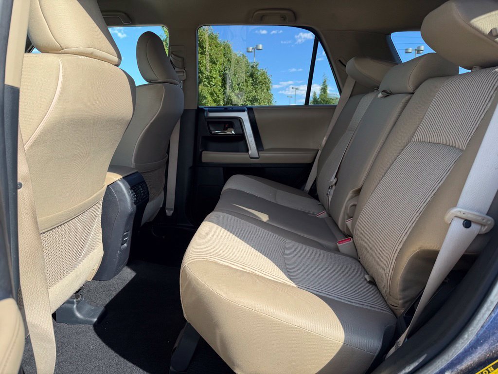 Used 2017 Toyota 4Runner SR5 AWD/4WD image 23