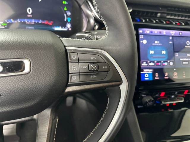 Used 2023 Jeep Grand Cherokee 4WD 4xe image 16