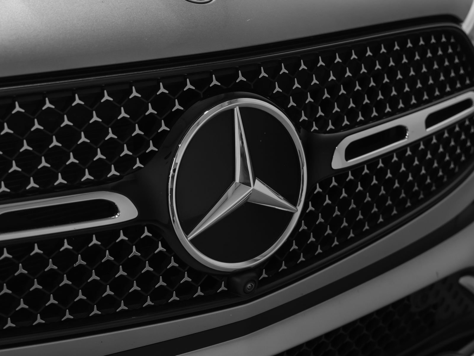 Used 2024 Mercedes-Benz GLC 300 image 18