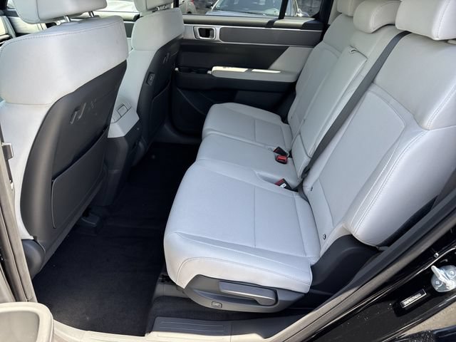 New 2026 Hyundai Santa Fe SE FWD image 23