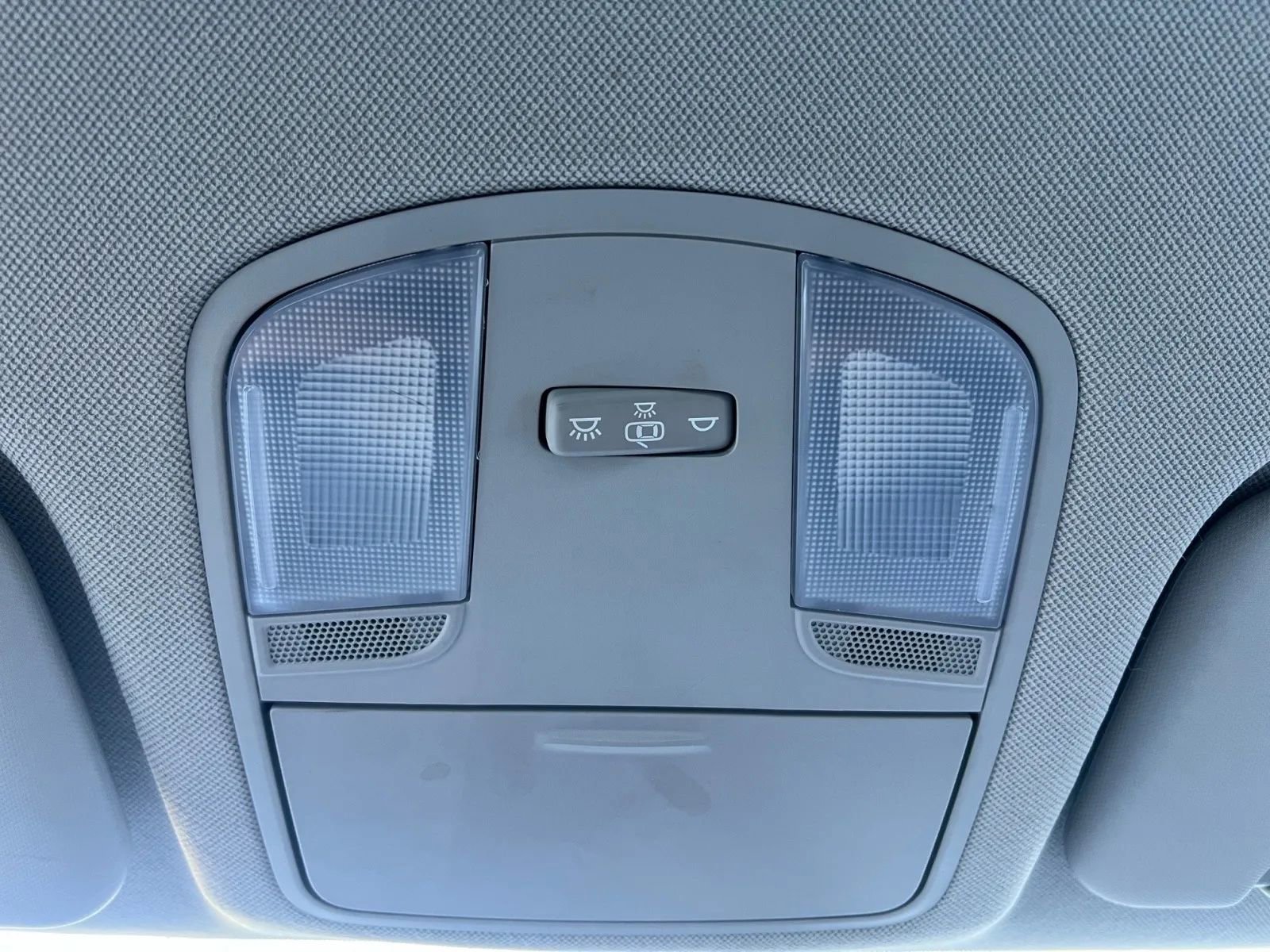 Used 2020 Hyundai Elantra SEL image 28