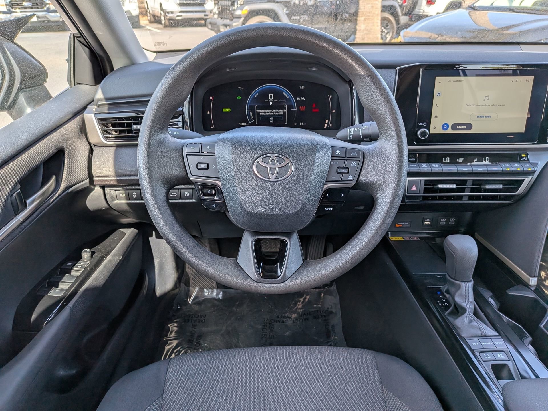 Used 2025 Toyota Camry LE image 18