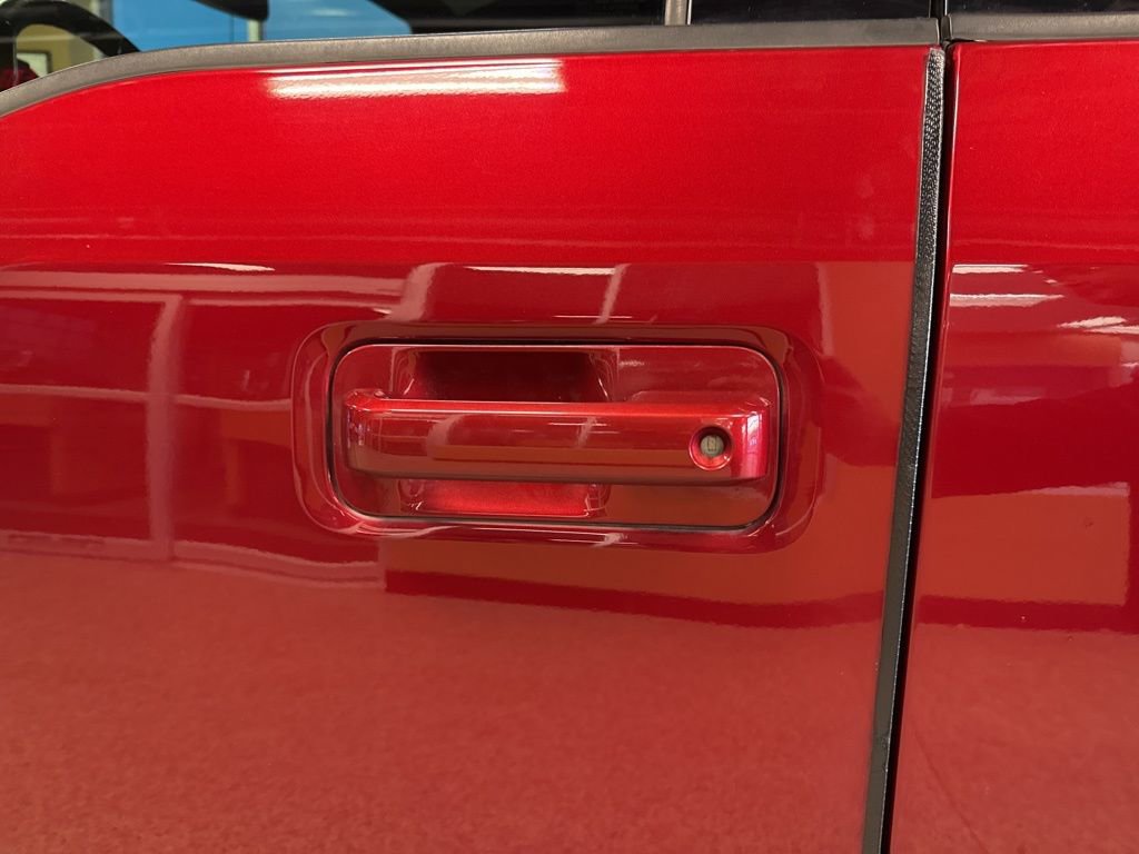 Used 2019 Ford F150 XLT w/ Equipment Group 302A Luxury image 12