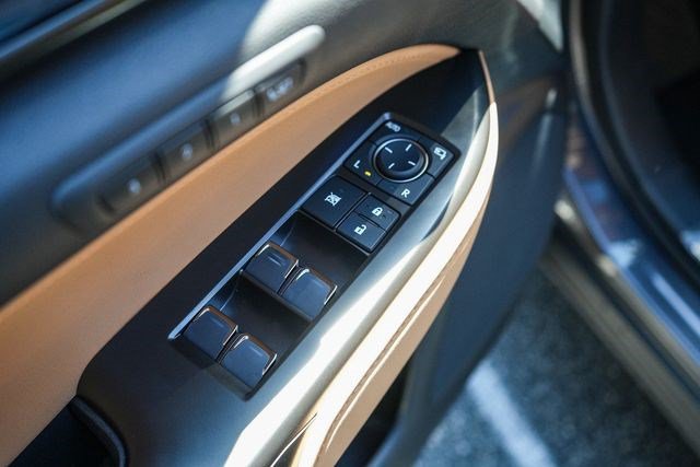 New 2026 Lexus NX 350h AWD w/ Premium Package image 21