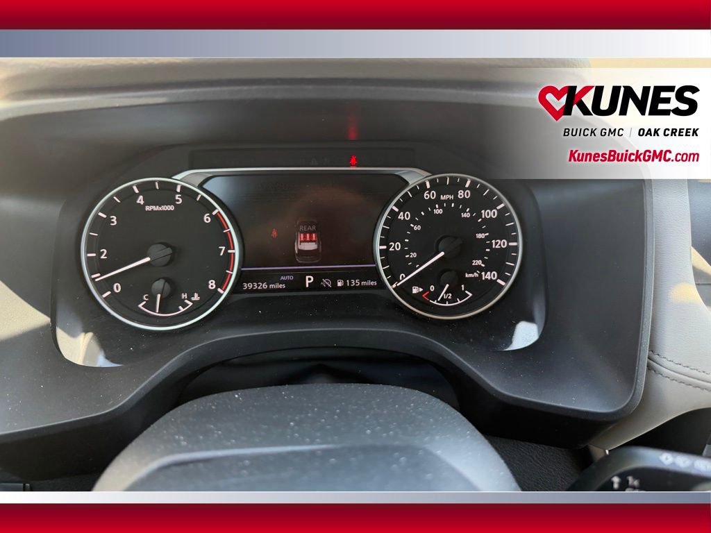 Used 2025 Nissan Rogue SV AWD/4WD image 22