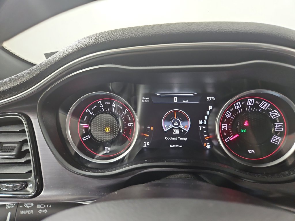 Used 2016 Dodge Challenger SXT w/ Driver Convenience Group RWD image 16
