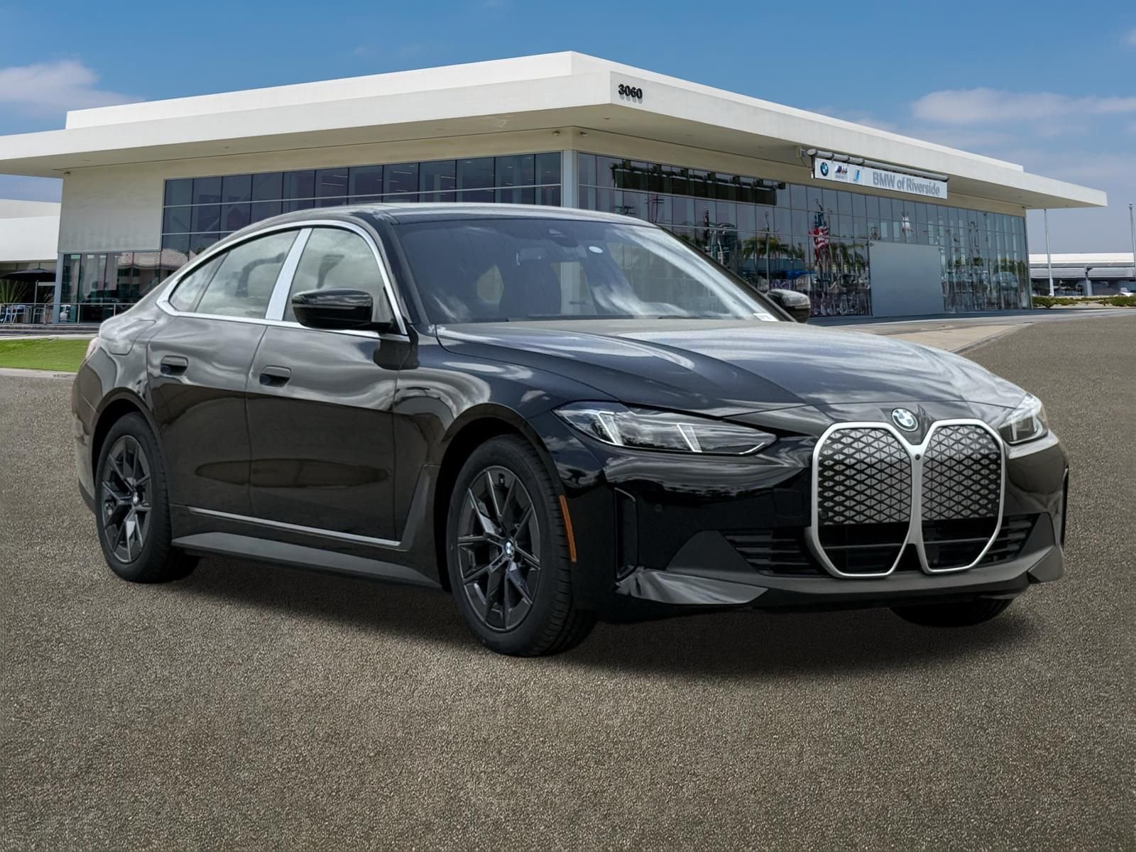 New 2026 BMW i4 eDrive40 w/ Premium Package RWD image 2