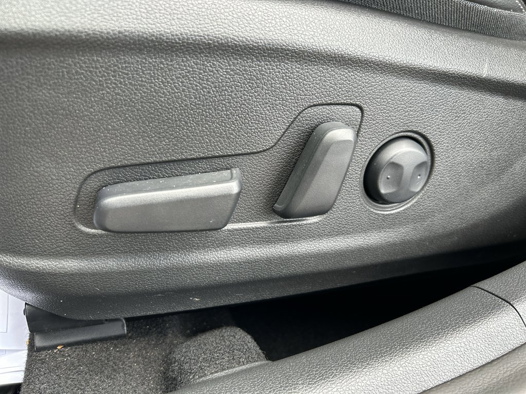 Used 2018 Hyundai Kona Ultimate AWD/4WD image 18