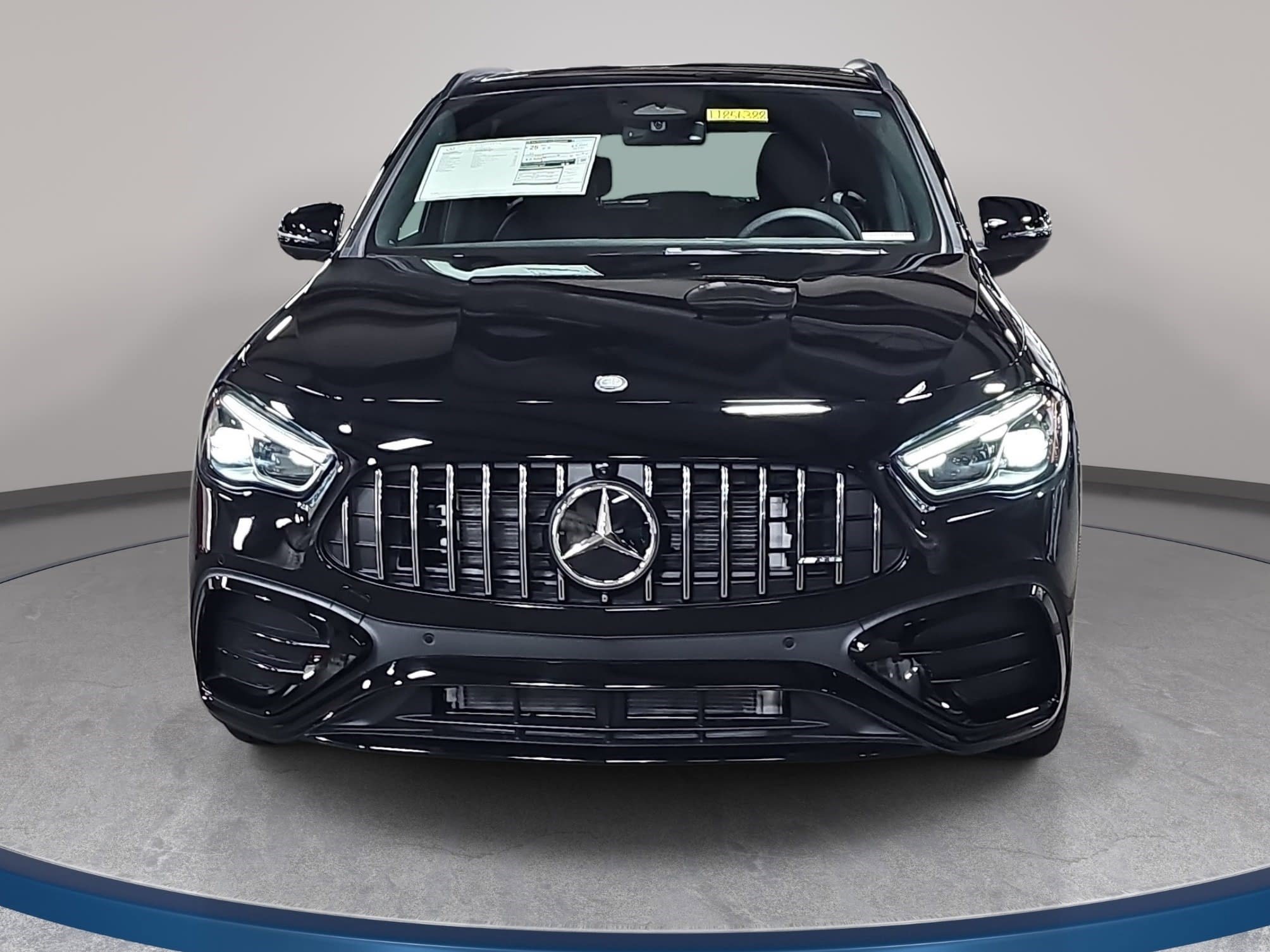 New 2026 Mercedes-Benz GLA 35 AMG 4MATIC image 2