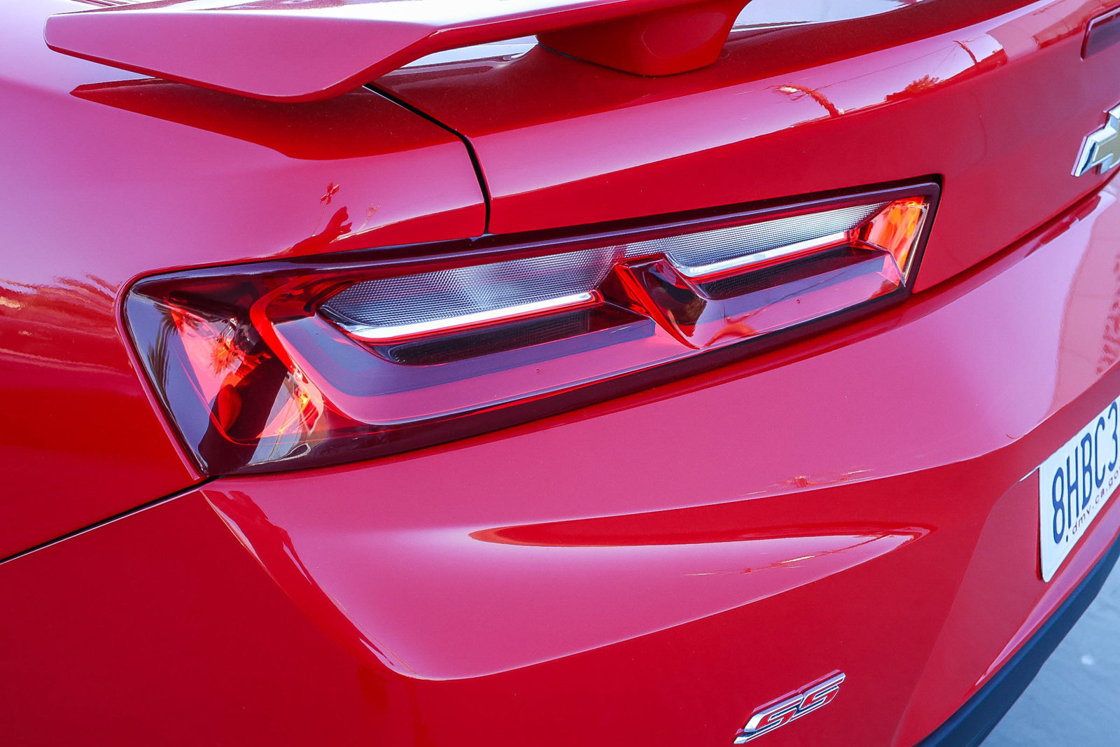 Used 2018 Chevrolet Camaro SS RWD image 10