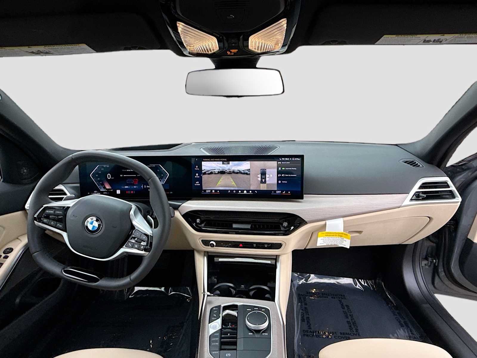 Used 2025 BMW 330i xDrive Sedan w/ Premium Package AWD/4WD image 9