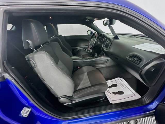 Used 2020 Dodge Challenger R/T w/ Driver Convenience Group RWD image 33