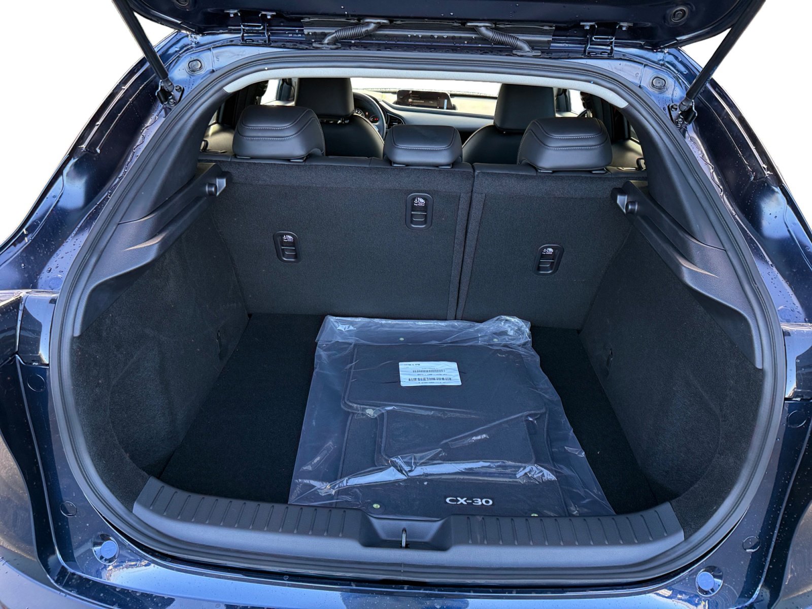 New 2026 MAZDA CX-30 AWD 2.5 S w/ Select Sport Pkg image 17