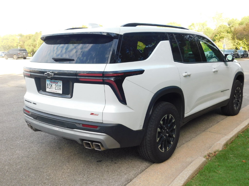 Certified 2026 Chevrolet Traverse Z71 w/ Enhanced Driving Package AWD/4WD image 11
