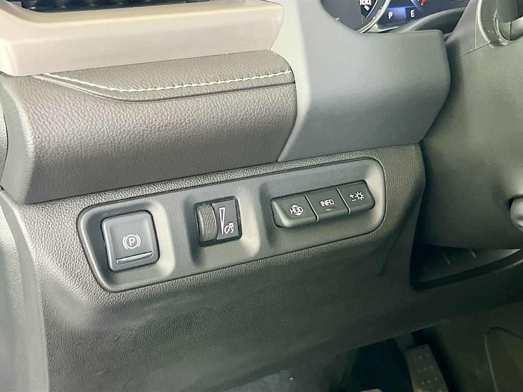 Used 2022 GMC Acadia Denali FWD image 10