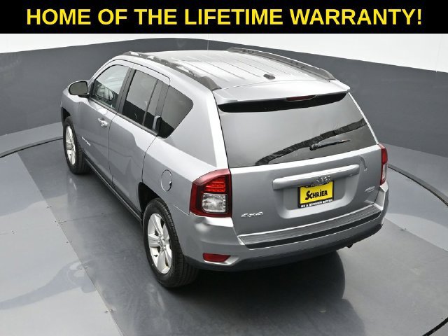 Used 2017 Jeep Compass Latitude AWD/4WD image 44